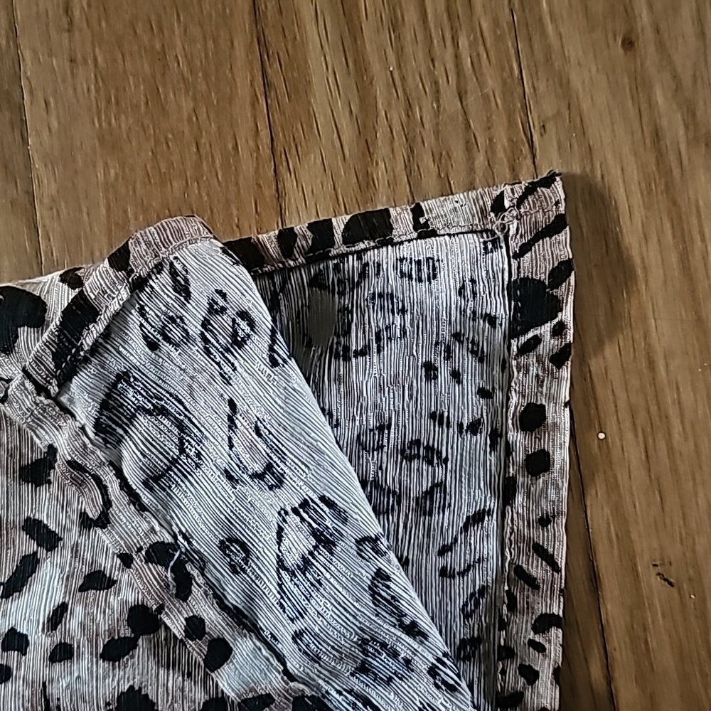 SilkLand 100% Silk Animal Print Blouse Women's Vintage Size Large - Picture 6 of 14